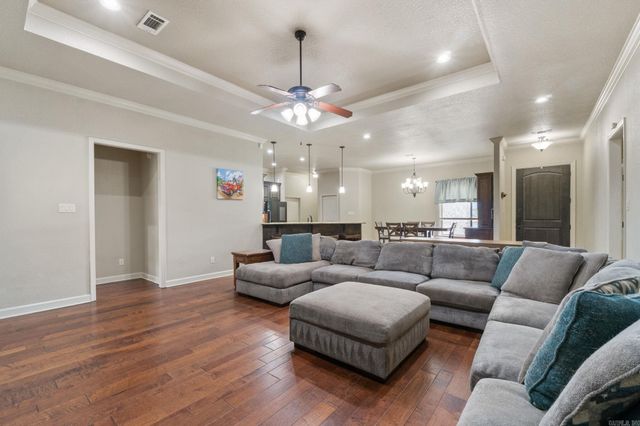 6906 Grace Village Drive, Alexander, AR 72002