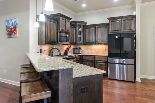 6906 Grace Village Drive, Alexander, AR 72002