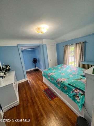 194 S Main Avenue, Albany, NY 12208