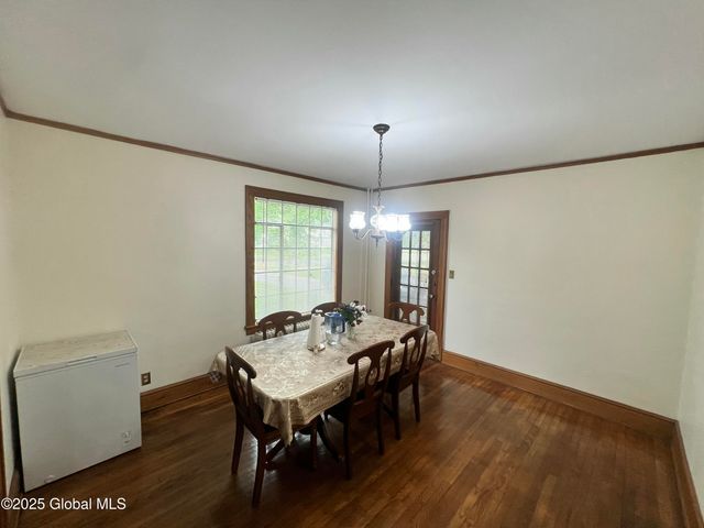 194 S Main Avenue, Albany, NY 12208
