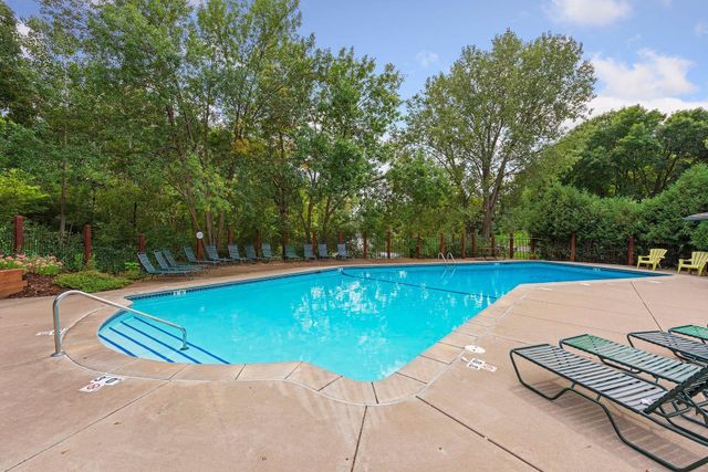 3660 Independence Avenue S 41, Saint Louis Park, MN 55426