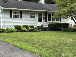 527 S Stadium Drive, Xenia, OH 45385