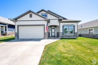 2081 W JACKSON LN, Syracuse, UT 84075