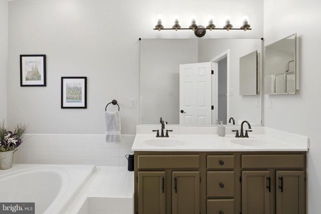 81 CEDAR CHIP CT, Baltimore, MD 21234