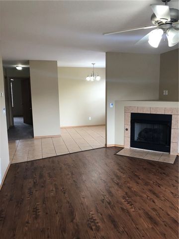 2780 Carondolet Street B, Springdale, AR 72764