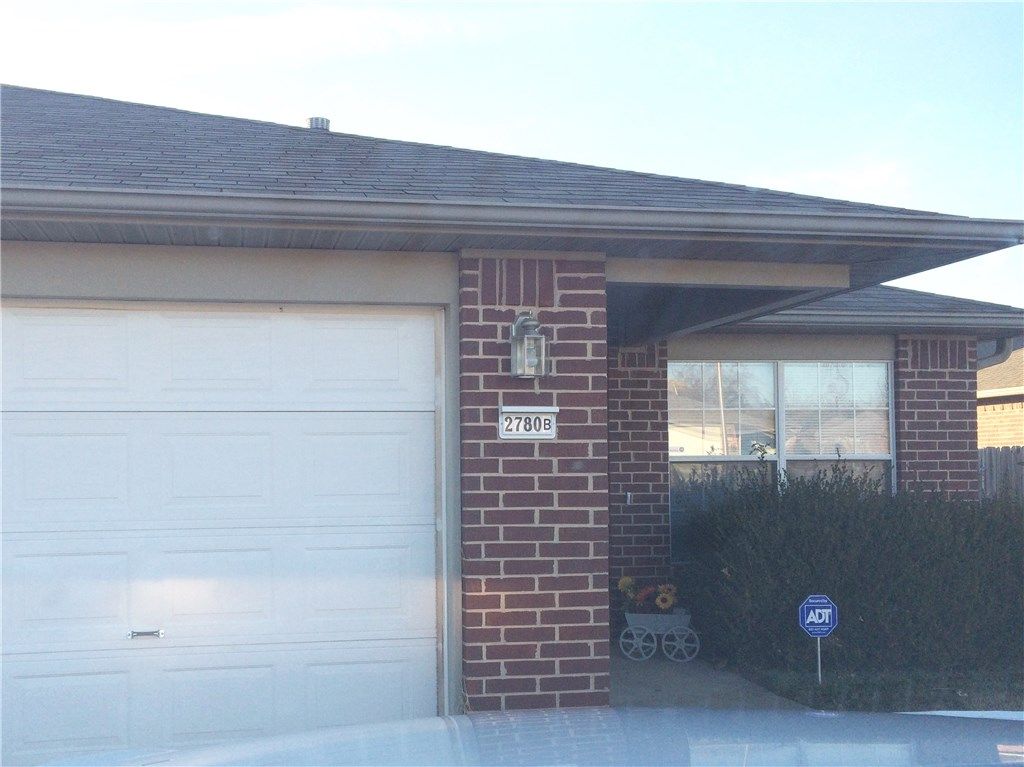 2780 Carondolet Street B, Springdale, AR 72764