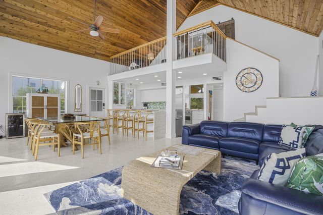 41 Mutiny Place, Key Largo, FL 33037