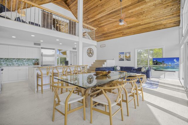 41 Mutiny Place, Key Largo, FL 33037