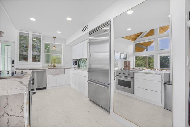 41 Mutiny Place, Key Largo, FL 33037