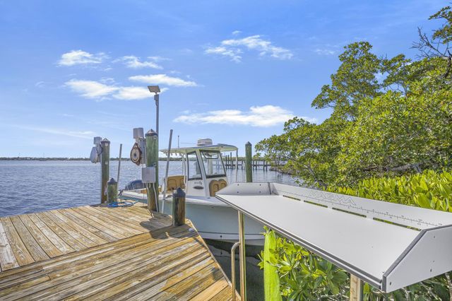 41 Mutiny Place, Key Largo, FL 33037