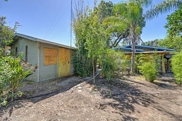 1525 W Flora St, Stockton, CA 95203