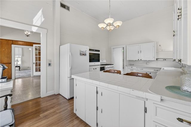 8967 PVT County Rd 485, Mathis, TX 78368