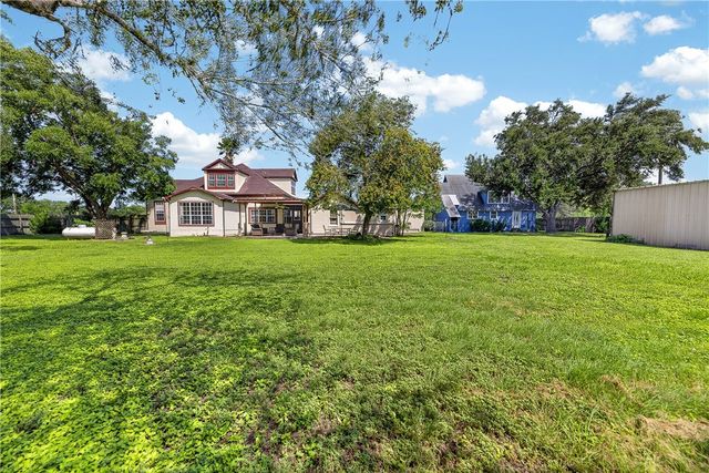 8967 PVT County Rd 485, Mathis, TX 78368