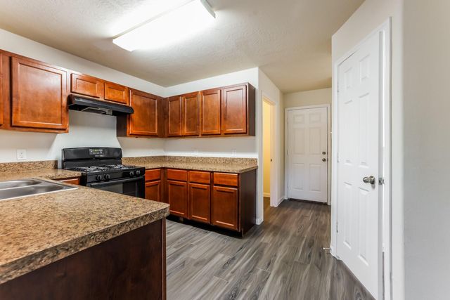 5819 Northern Oak Street, Houston, TX 77016