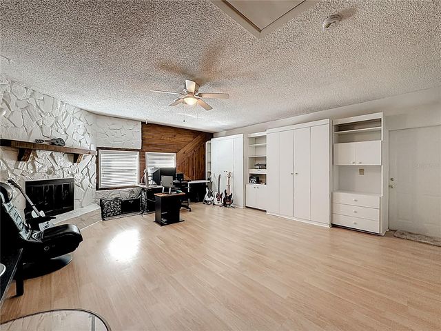 1210 CROSSBOW LANE, Tarpon Springs, FL 34689