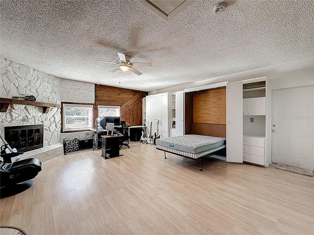 1210 CROSSBOW LANE, Tarpon Springs, FL 34689