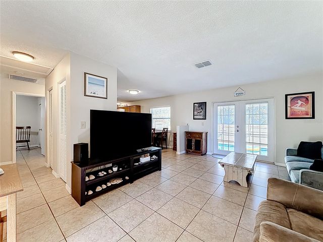 1210 CROSSBOW LANE, Tarpon Springs, FL 34689