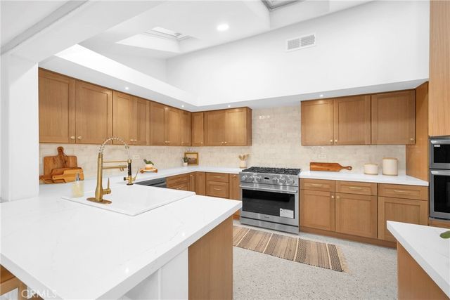 1241 E Mayfair, Orange, CA 92867