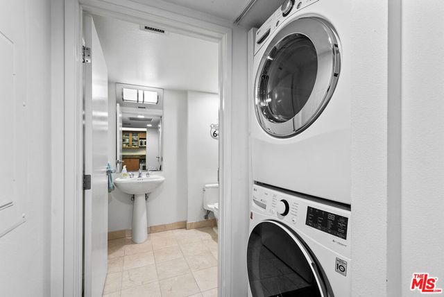 13700 Marina Pointe Drive 1520, Marina Del Rey, CA 90292