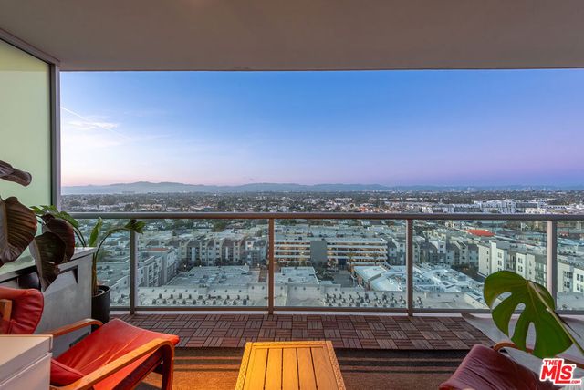 13700 Marina Pointe Drive 1520, Marina Del Rey, CA 90292