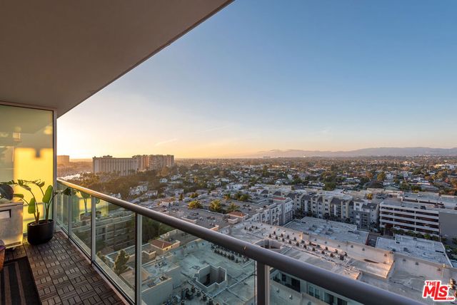 13700 Marina Pointe Drive 1520, Marina Del Rey, CA 90292