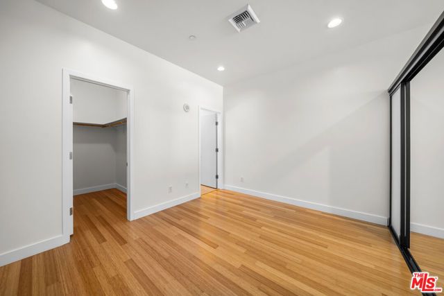 3810 Wilshire Boulevard 1801, Los Angeles, CA 90010