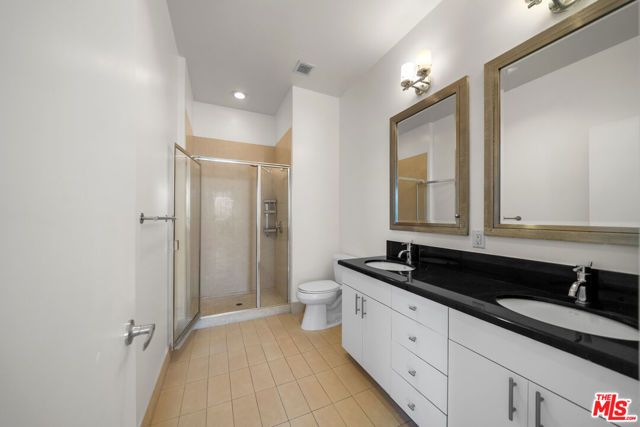3810 Wilshire Boulevard 1801, Los Angeles, CA 90010