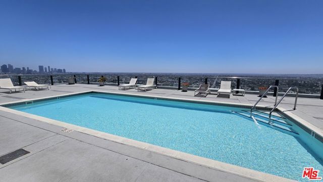 3810 Wilshire Boulevard 1801, Los Angeles, CA 90010