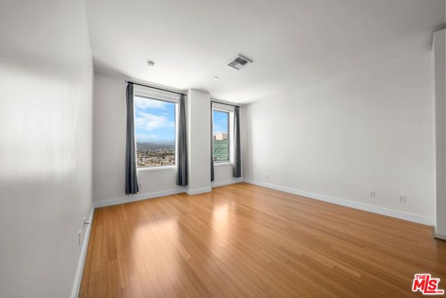 3810 Wilshire Boulevard 1801, Los Angeles, CA 90010