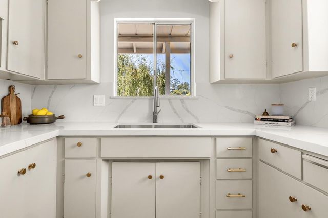 616 Oak Drive, Capitola, CA 95010