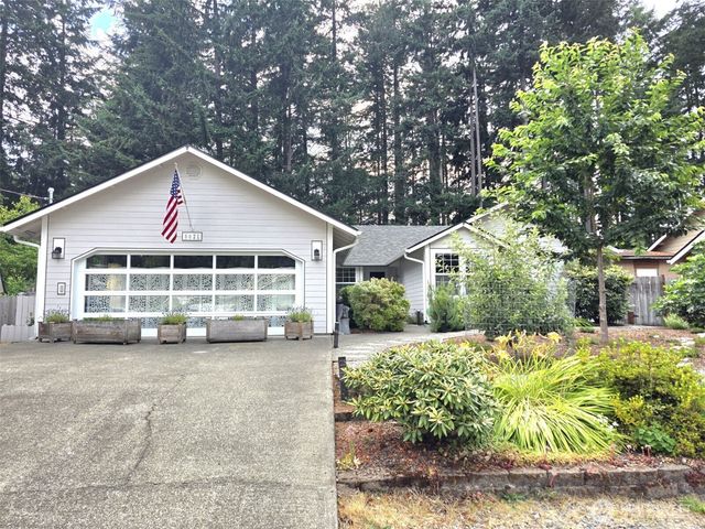 5021 Beverly Drive NE, Olympia, WA 98516