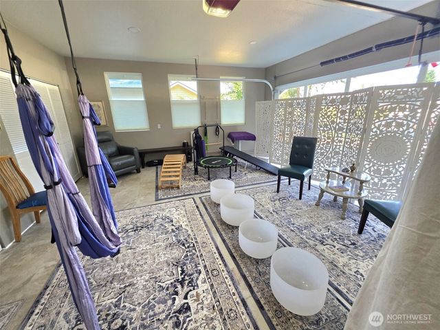 5021 Beverly Drive NE, Olympia, WA 98516