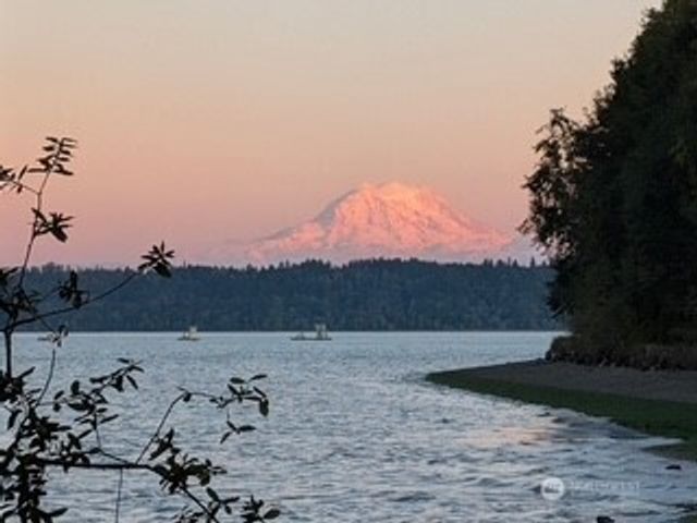 5021 Beverly Drive NE, Olympia, WA 98516