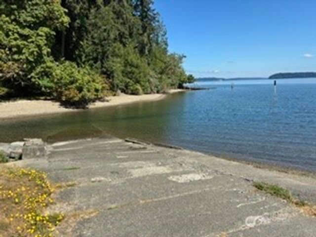 5021 Beverly Drive NE, Olympia, WA 98516