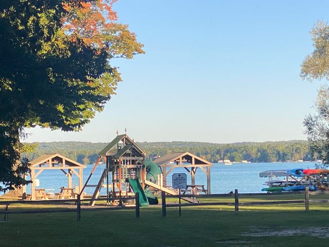 12134 Jonathon Drive, Rapid City, MI 49676