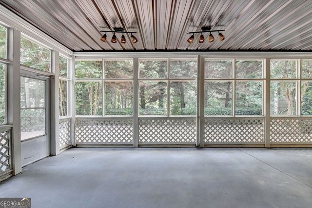 2200 Ascott Valley Trace, Johns Creek, GA 30097