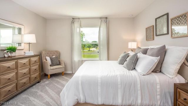 421 NW 16th PL, Cape Coral, FL 33993