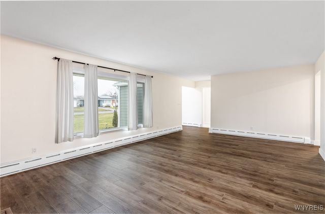 2042 Parker Boulevard, Tonawanda, NY 14150