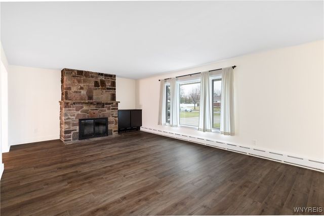 2042 Parker Boulevard, Tonawanda, NY 14150