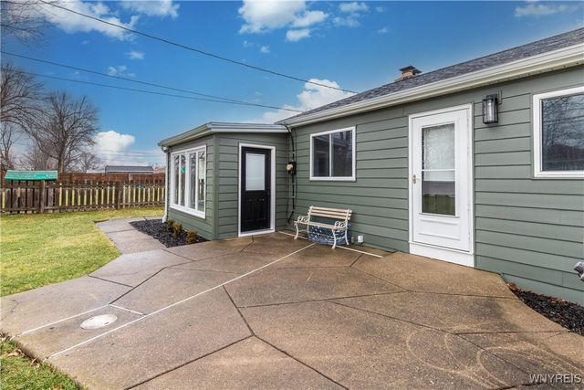 2042 Parker Boulevard, Tonawanda, NY 14150