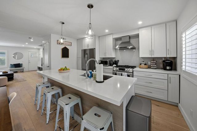 72856 Roy Emerson Lane, Palm Desert, CA 92260