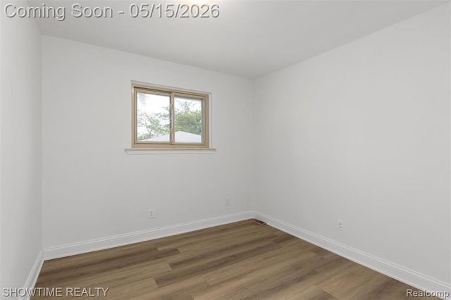 32544 Hazelwood Street, Westland, MI 48186
