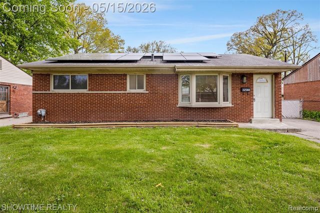 32544 Hazelwood Street, Westland, MI 48186