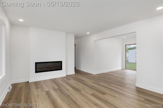 32544 Hazelwood Street, Westland, MI 48186