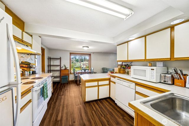 1125 Lake Vista Boulevard S, Spanaway, WA 98387