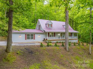 41 Kings Creek Drive, Sylva, NC 28779
