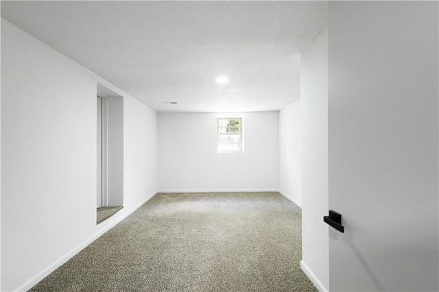 8007 E 75th Street, Kansas City, MO 64138