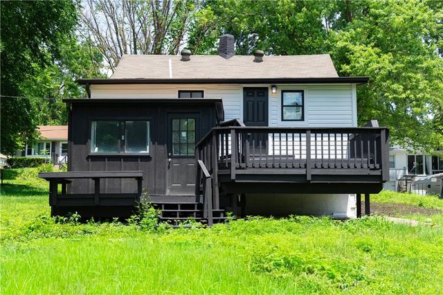 8007 E 75th Street, Kansas City, MO 64138