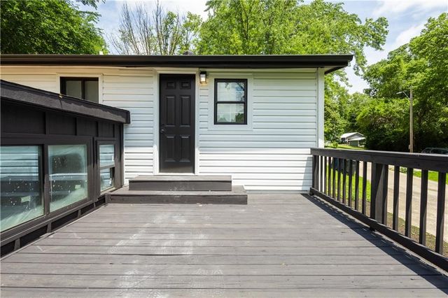 8007 E 75th Street, Kansas City, MO 64138
