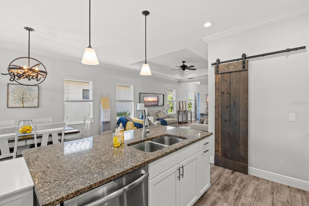 Image 10 of property listing at 4207 AZURITE WAY, Bradenton, FL 34211